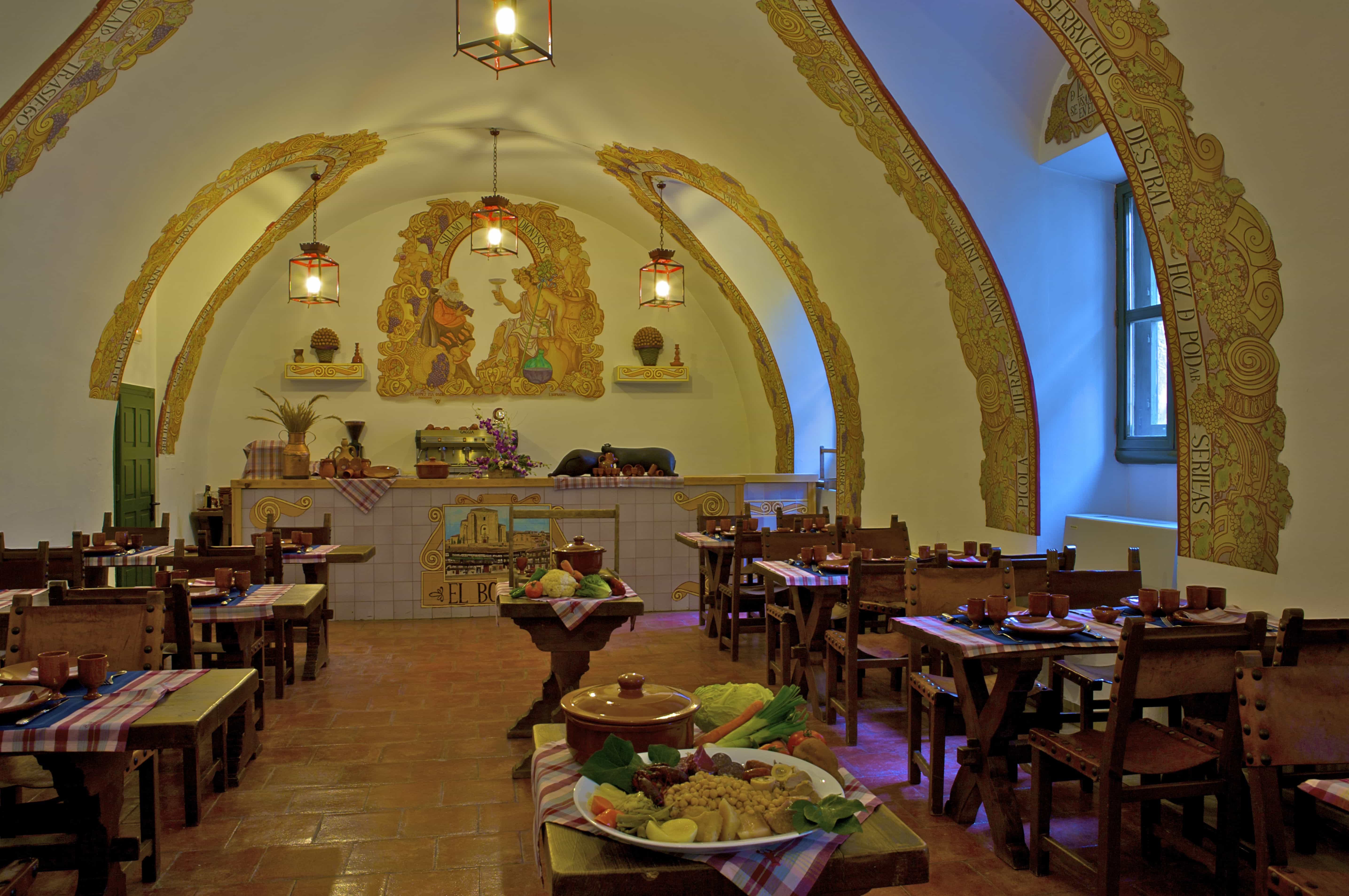 Salón Bodegón abovedado del Restaurante El Bodegón del Parador de Chinchón