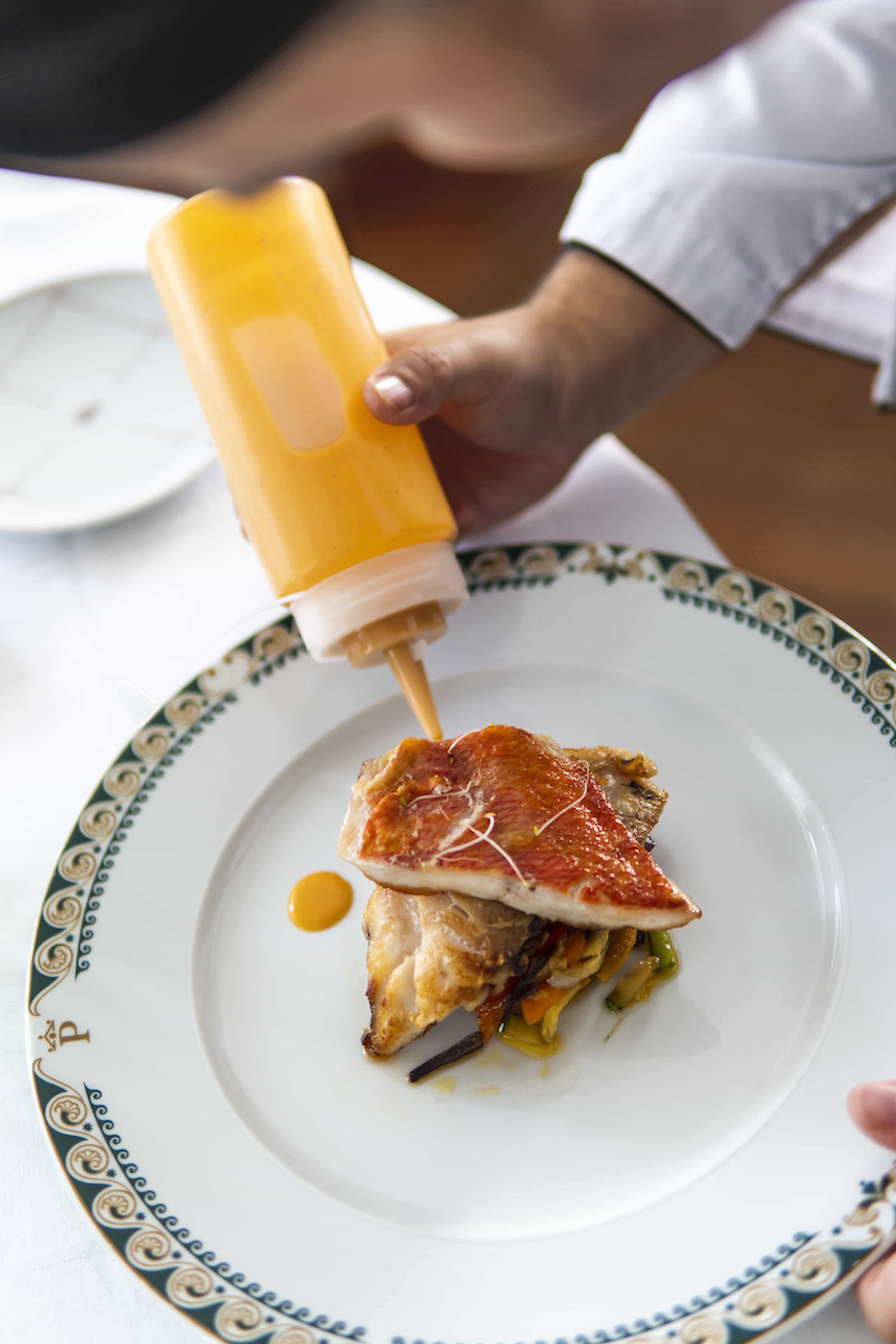 Plato de la gastronomía herreña del Restaurante del Parador de El Hierro