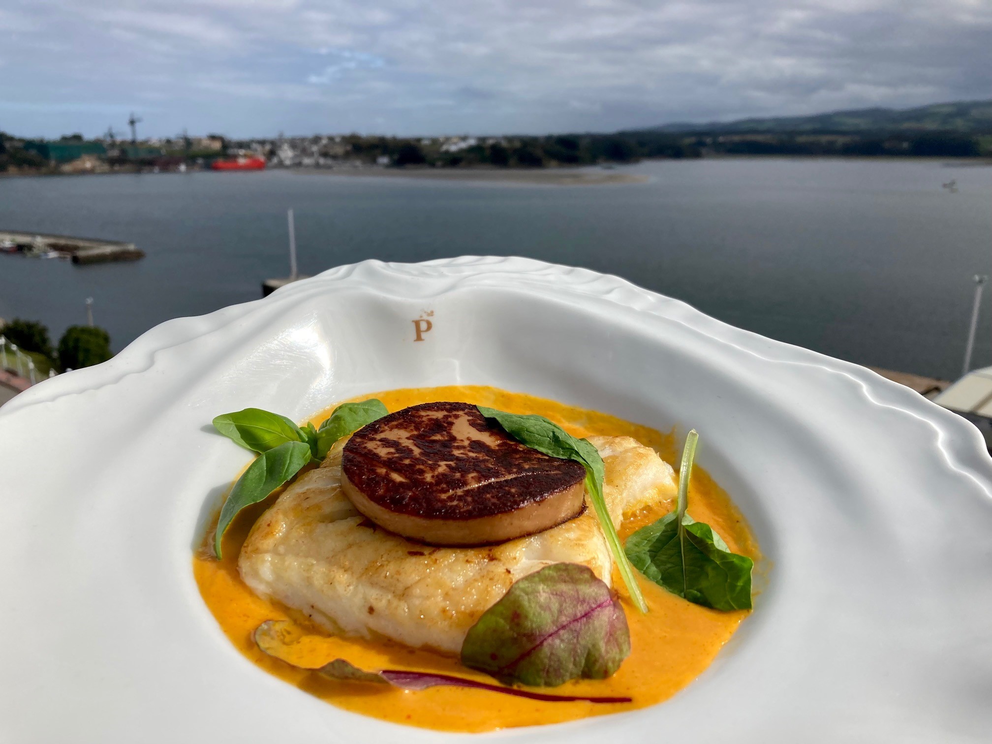 Plato de merluza del Restaurante del Parador de Ribadeo