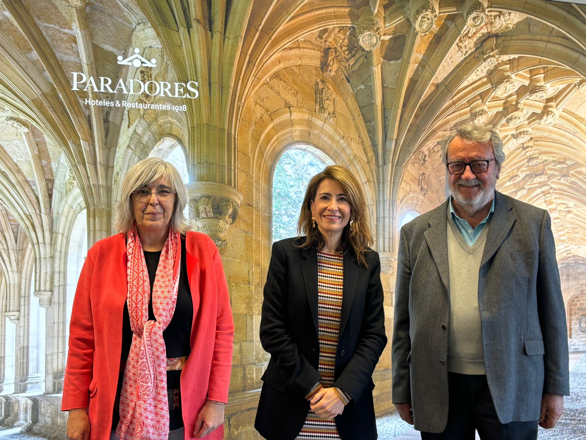 Paradores y Fundación Mujeres