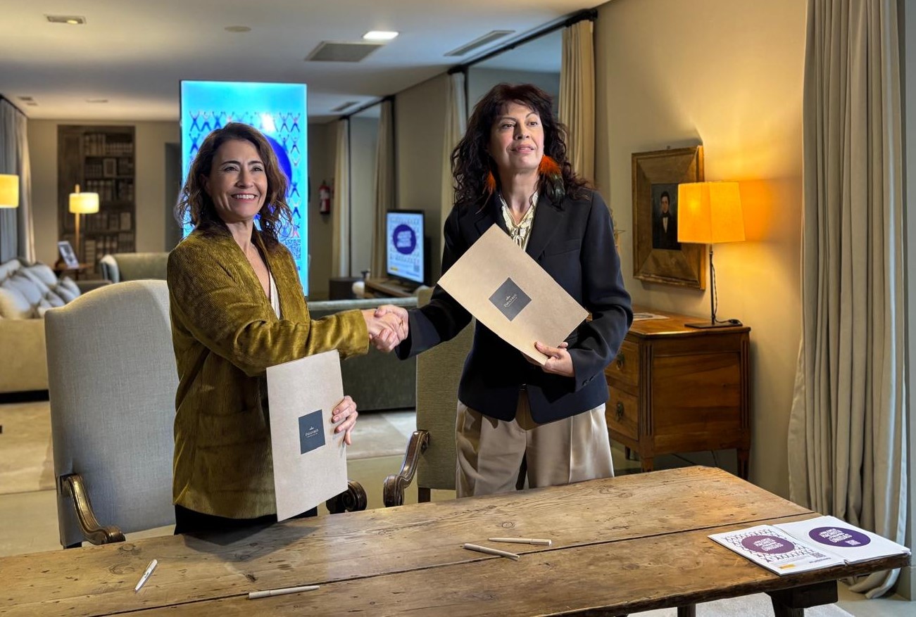 Raquel Sánchez y Ana Redondo