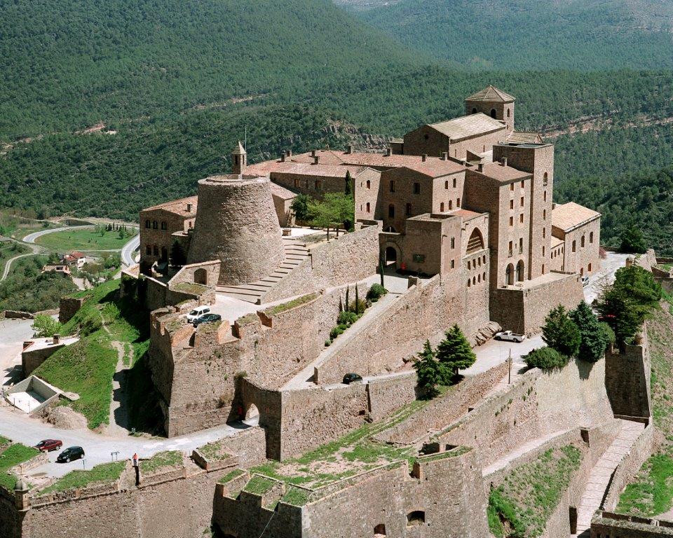 El Parador de Cardona abres sus puertas