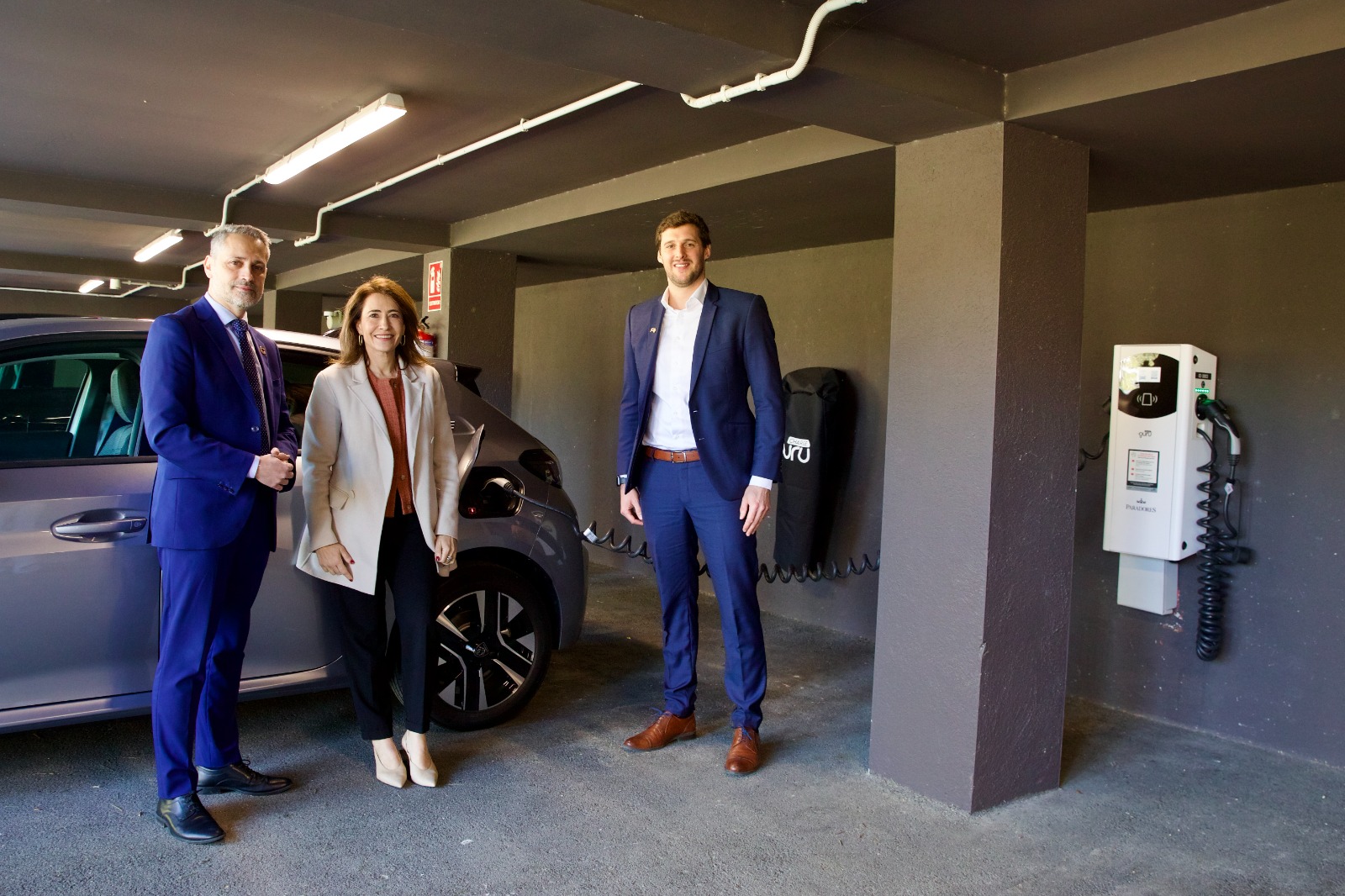 Paradores inaugura los nuevos puntos de recarga para vehículos eléctricos