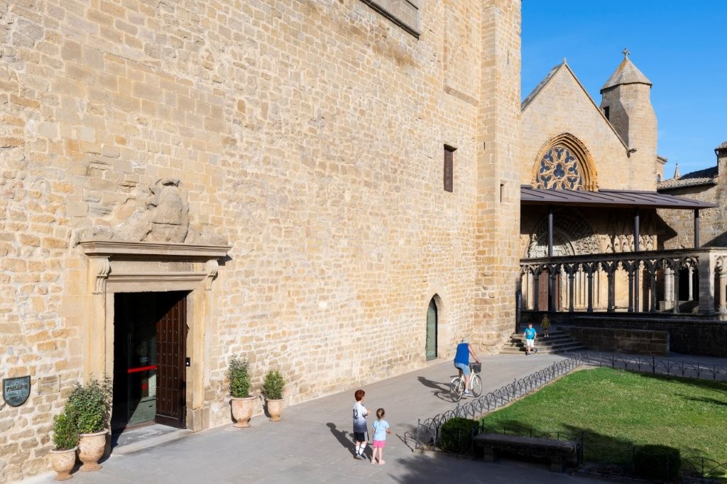 Reapertura del Parador de Olite - Erriberri tras su renovación