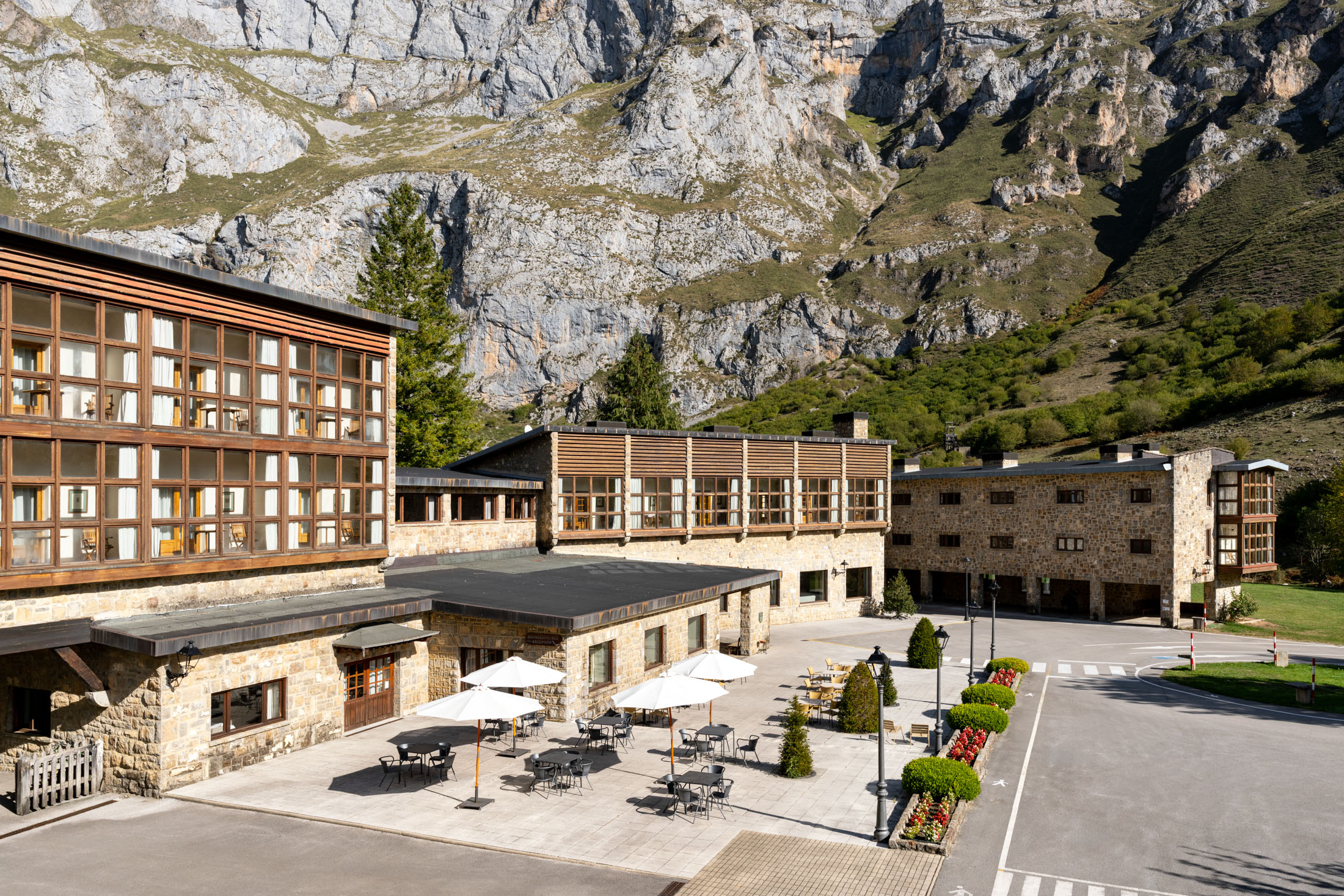 Terraza del Parador de Fuente Dé