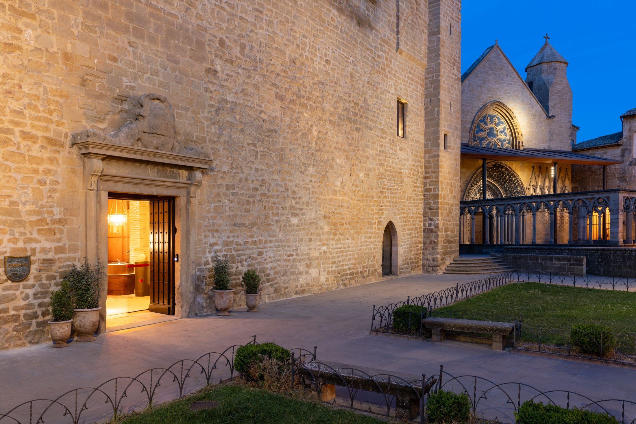Detalle de la entrada del Parador de Olite-Erriberri