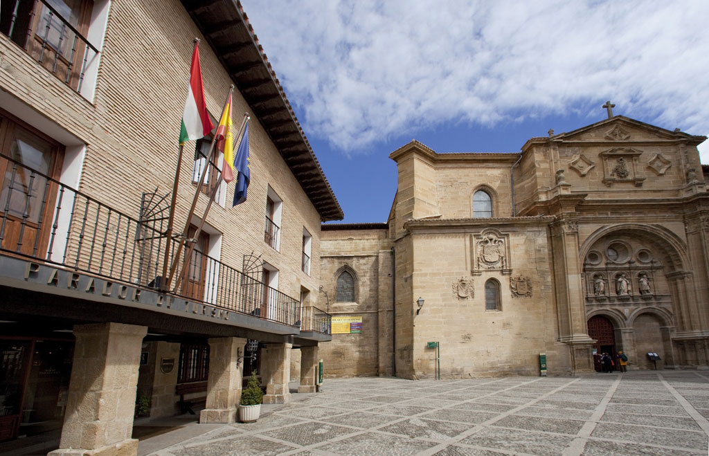 Parador de Santo Domingo de la Calzada Exterior 3