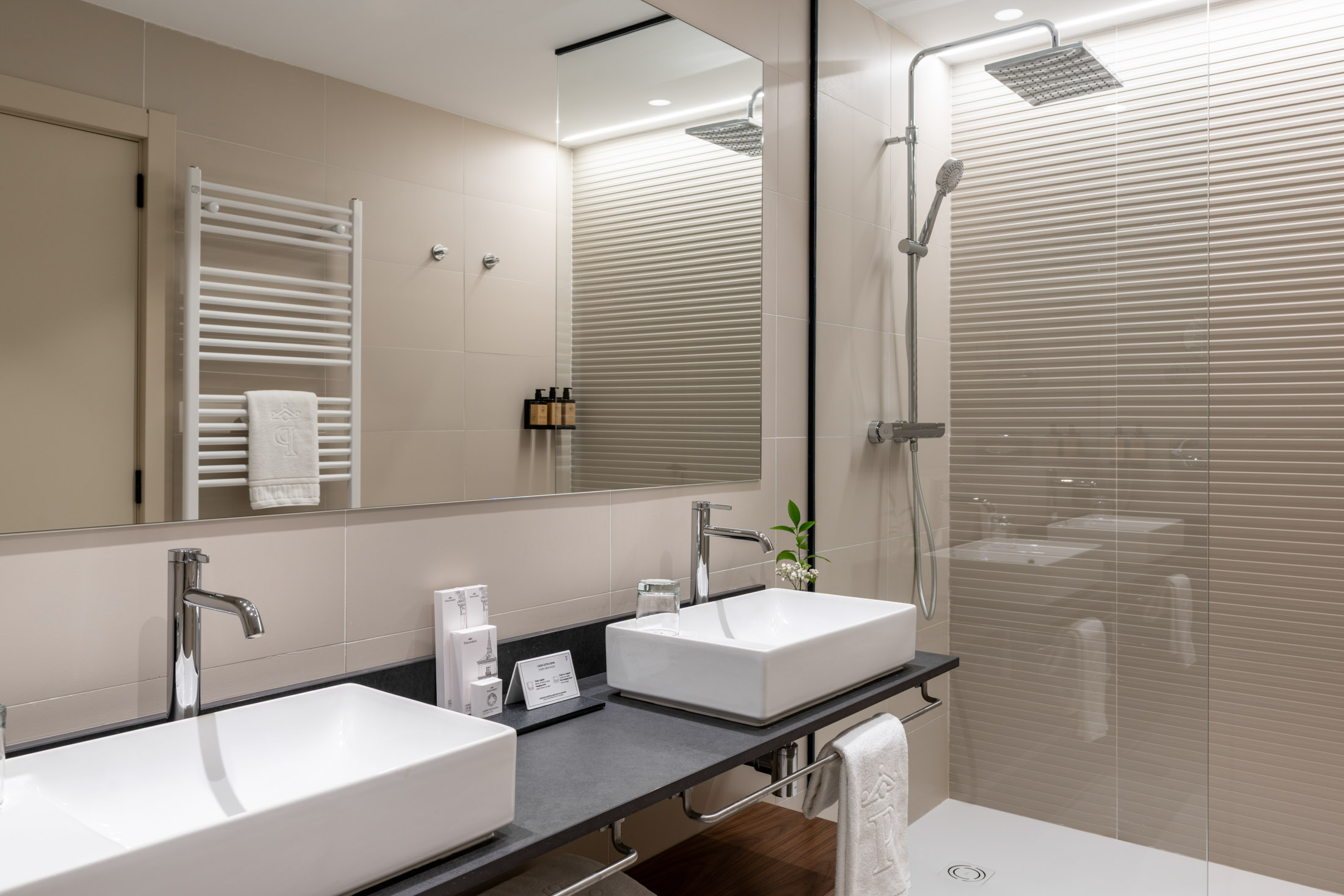 Baño de Junior suite del Parador de Bielsa