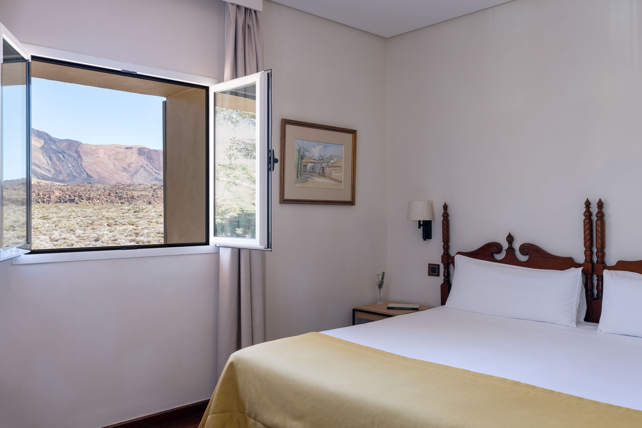Habitación doble estándar en el Parador de Las Cañadas del Teide