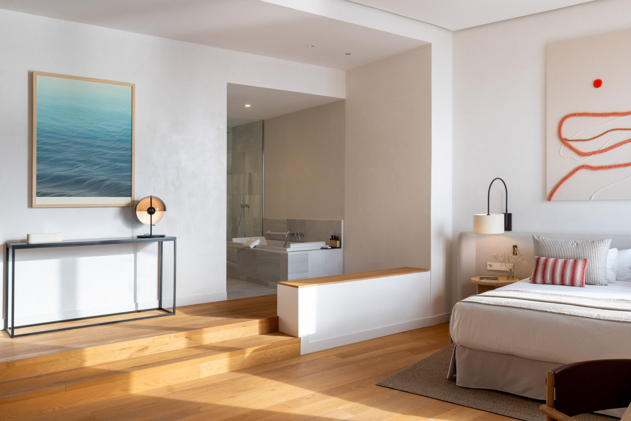Imagen orientativa de habitación junior suite del Parador de Ibiza
