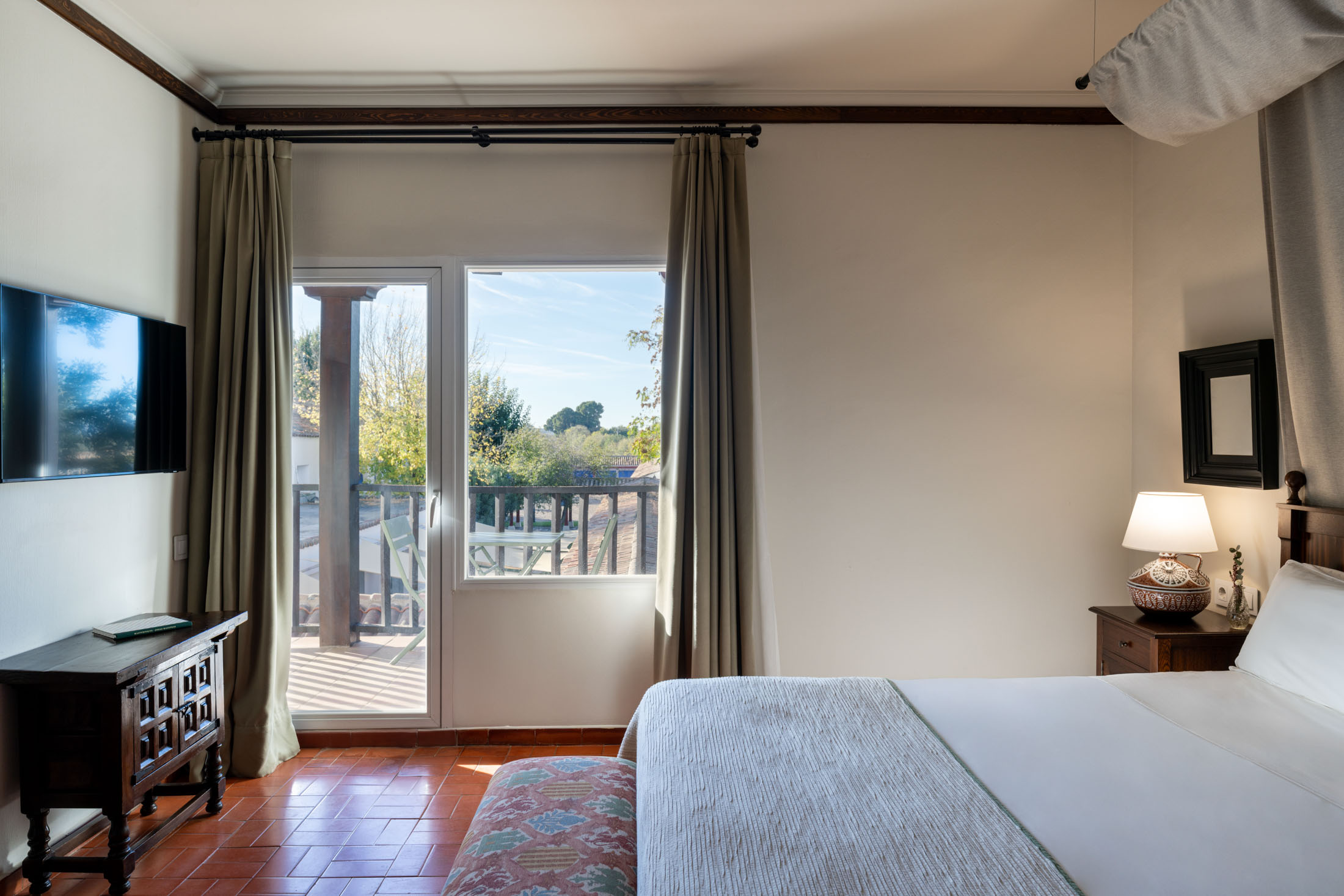 Dormitorio de la suite del Parador de Manzanares