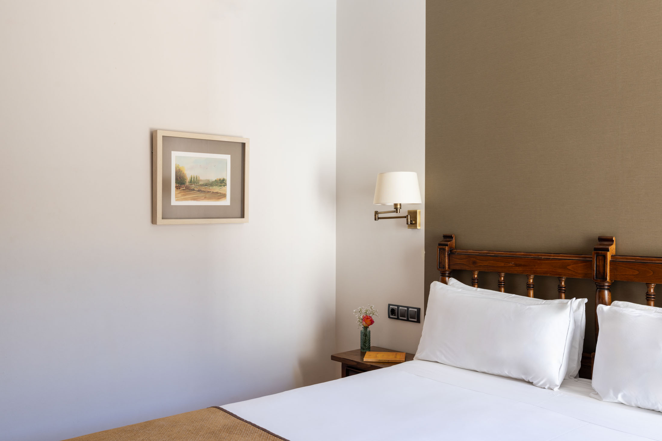 Detalle de habitación doble superior en el Parador de Puebla de Sanabria