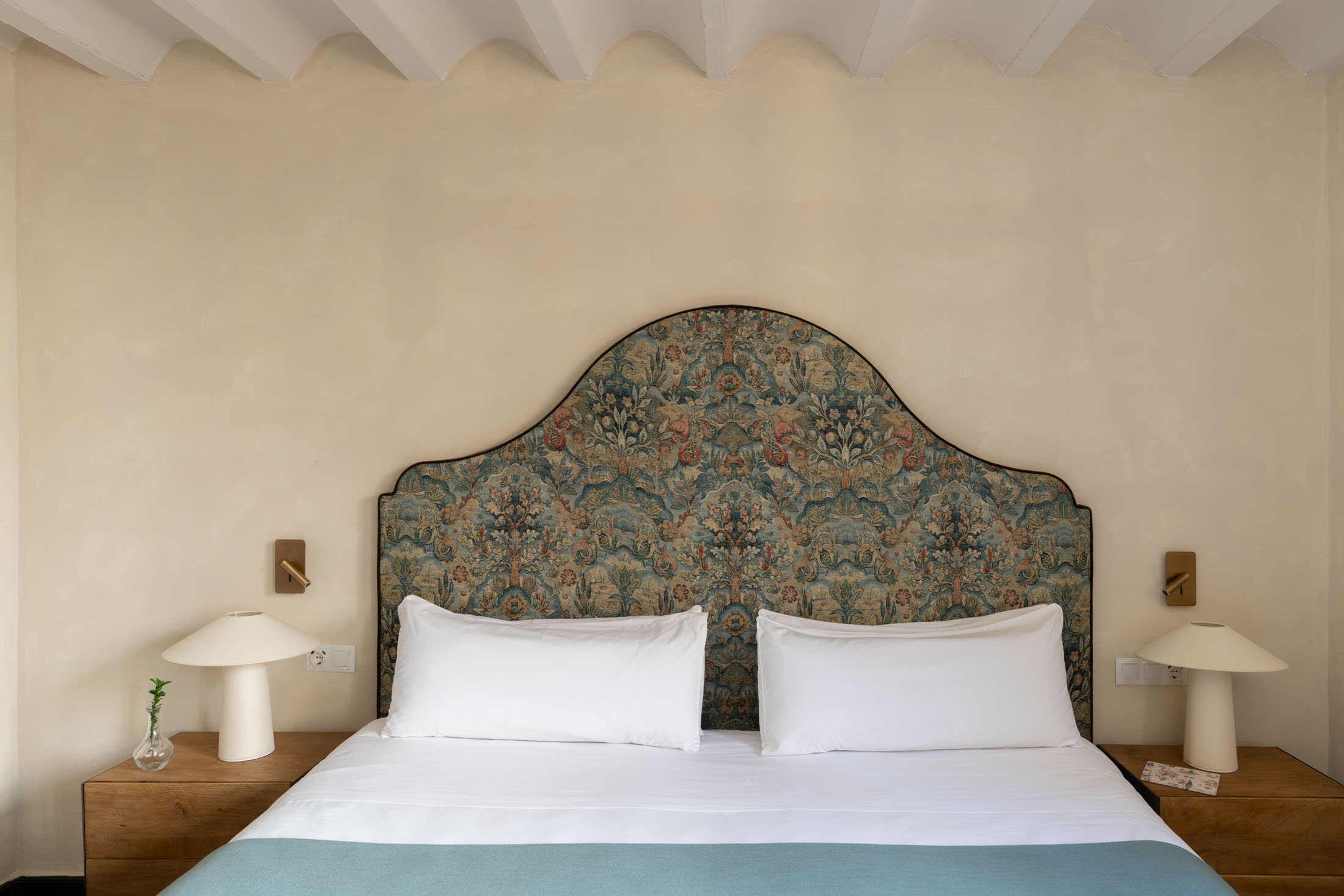 Habitación junior suite del Parador de Santillana Gil Blas