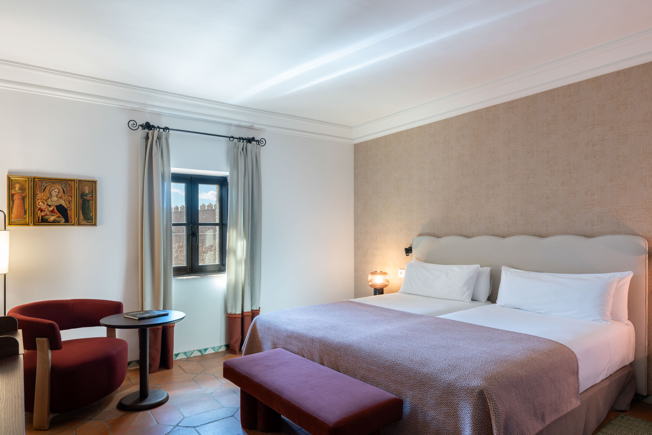 Habitación estándar con dos camas del Parador de Sigüenza
