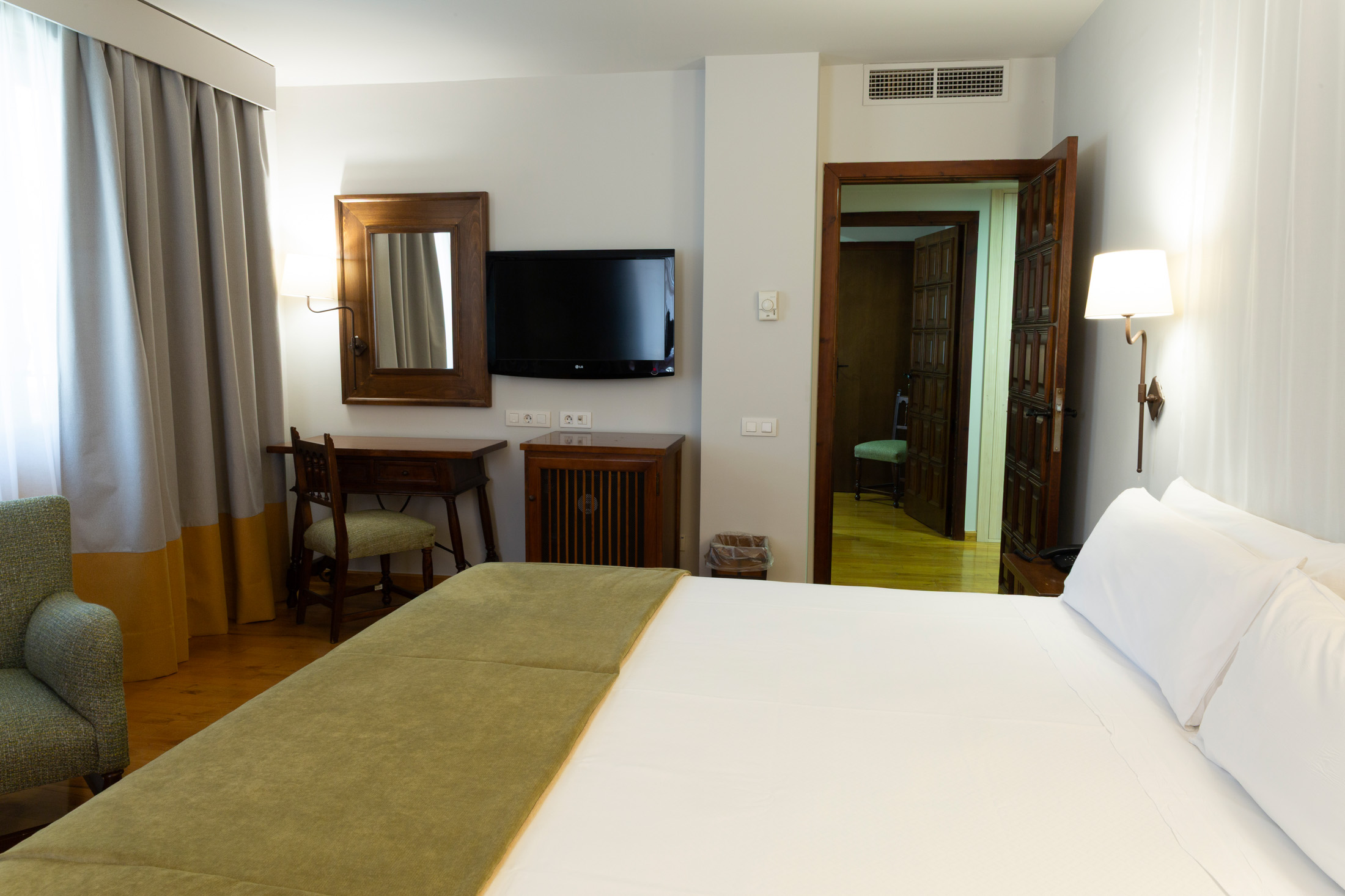 Tordesillas_juniorSuite1