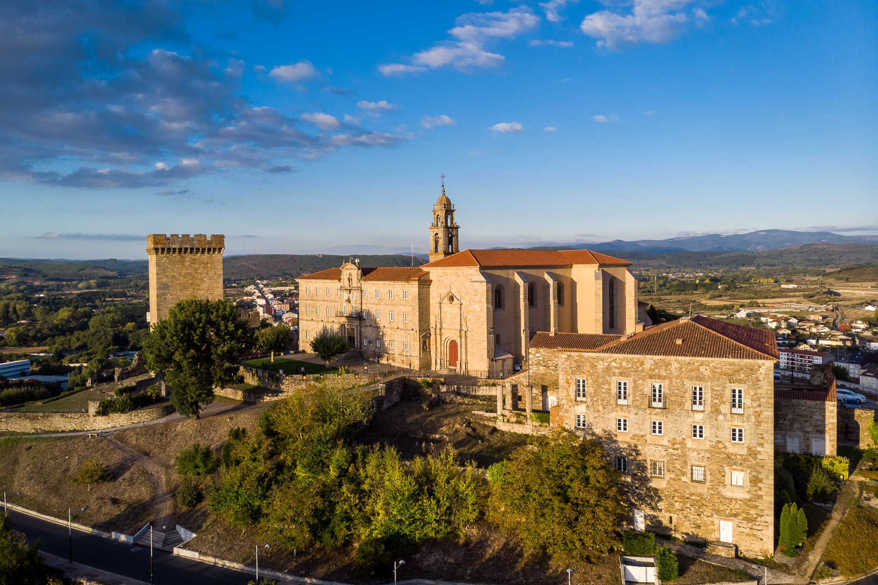 Neoclassical splendour in the heart of the Ribeira Sacra