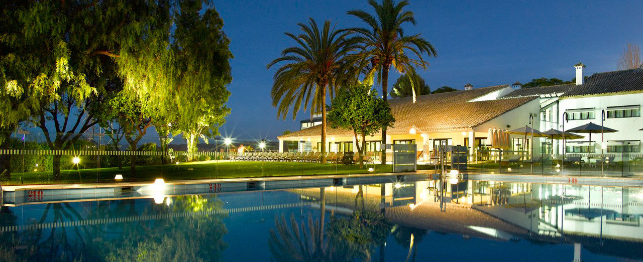Moderner Luxus im geografischen Zentrum Andalusiens