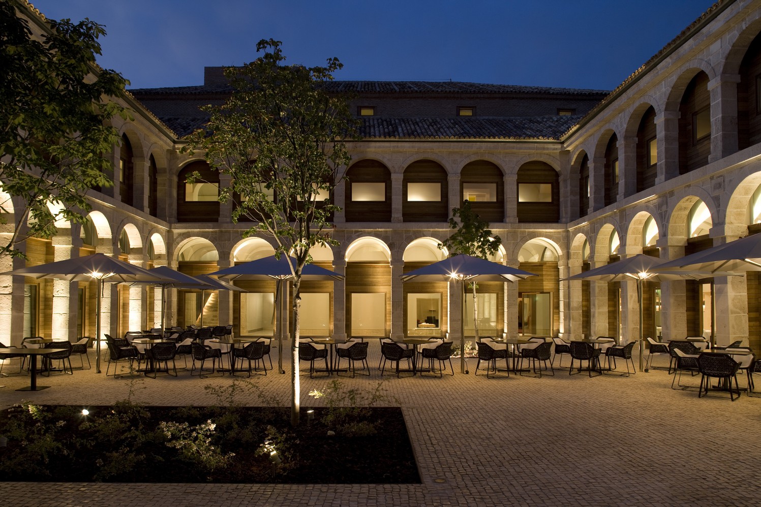 Parador de Alcalá de Henares claustro