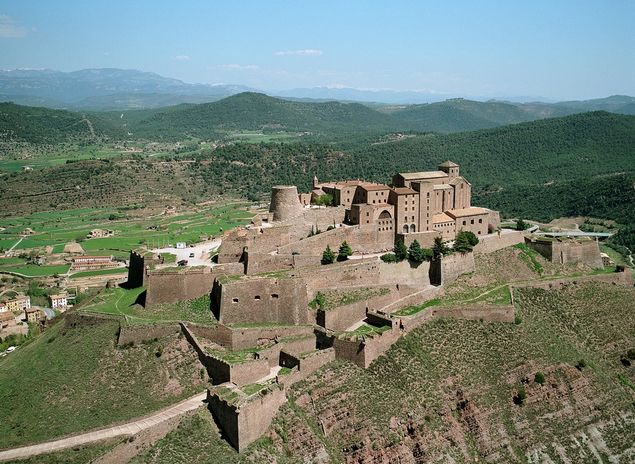 Parador Cardona