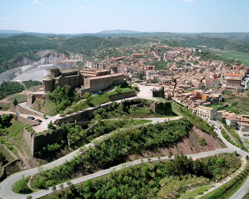 Parador Cardona