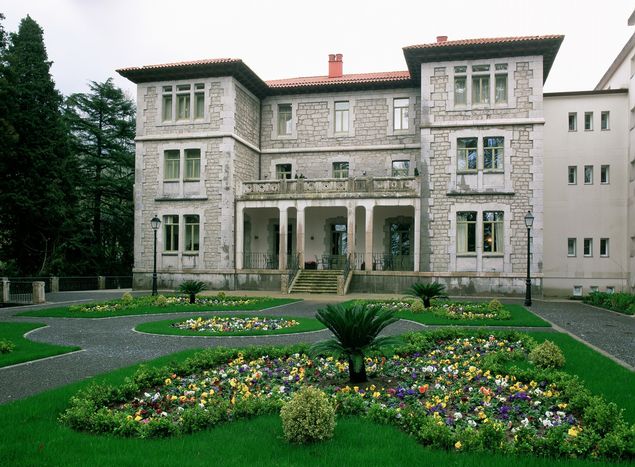 Parador Limpias