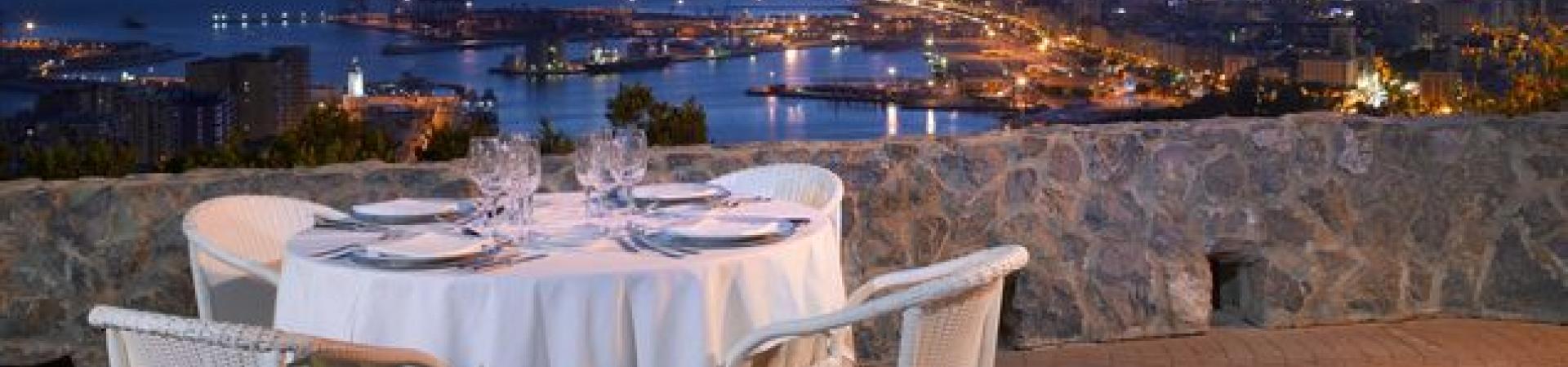parador-de-malaga-gibralfaro-37-montaje-banquete.jpg parador-de-malaga-gibralfaro-37-montaje-banquete.jpg