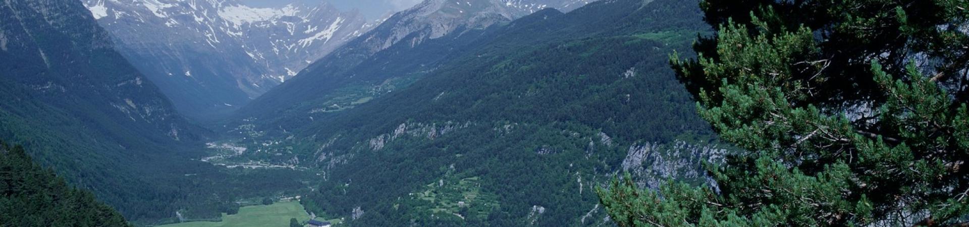parador_de_bielsa_4_entorno_del_parador.jpg parador_de_bielsa_4_entorno_del_parador.jpg