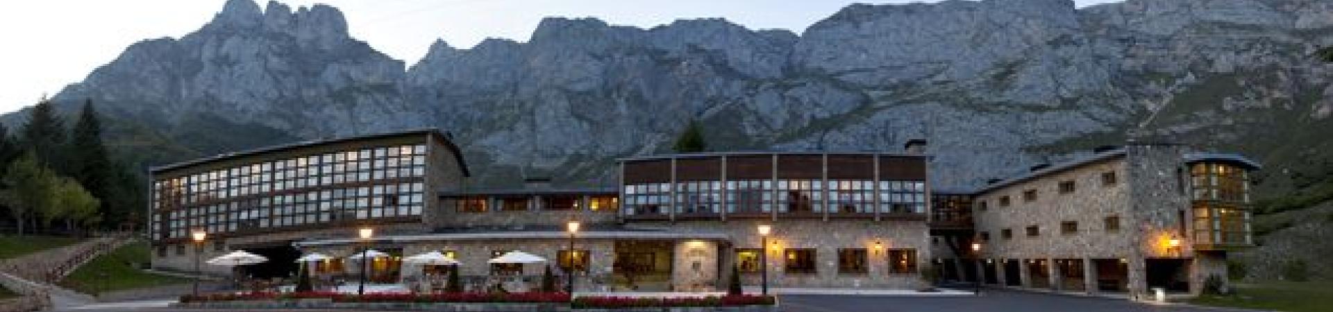 parador_de_fuente_de_16.jpg parador_de_fuente_de_16.jpg