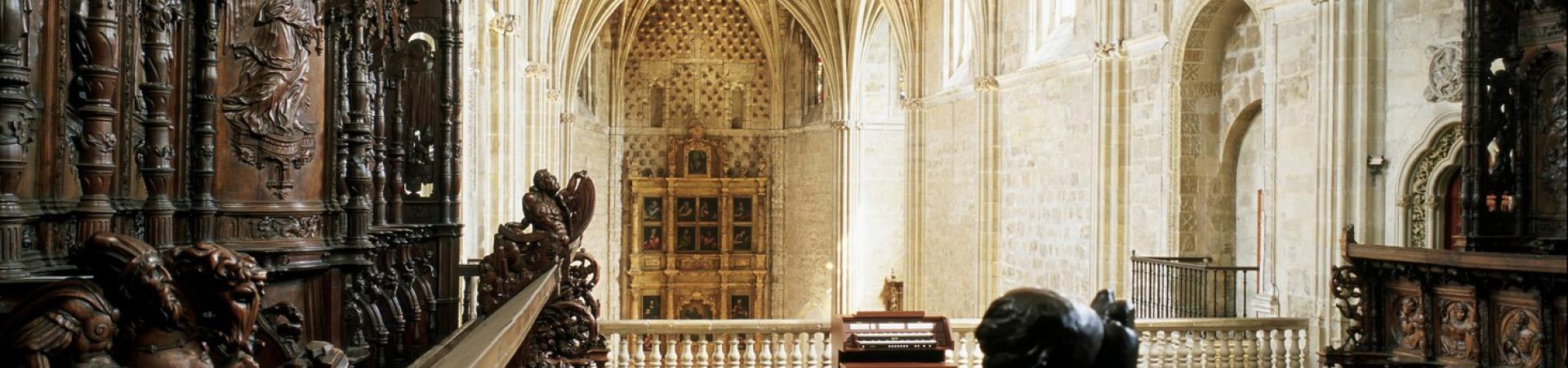 parador_de_leon_21_coro_de_la_iglesia.jpg parador_de_leon_21_coro_de_la_iglesia.jpg