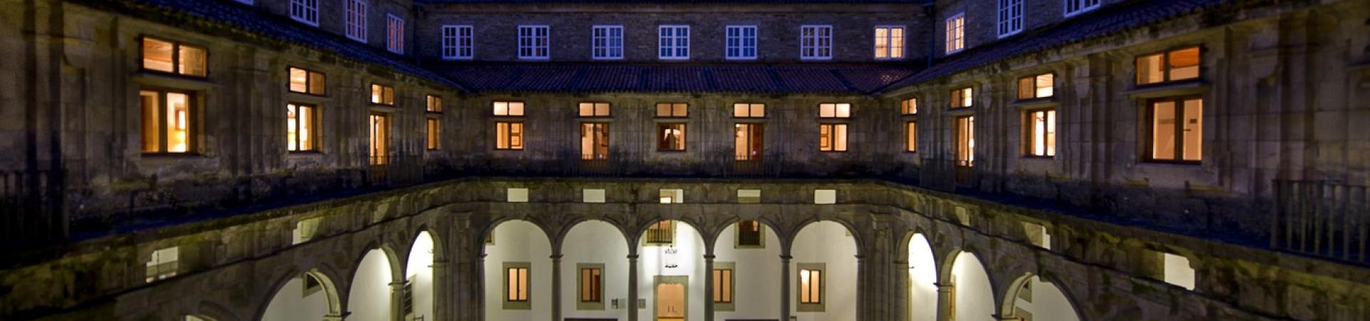 parador_de_santiago_140_vista_claustro_san_lucas.jpg parador_de_santiago_140_vista_claustro_san_lucas.jpg