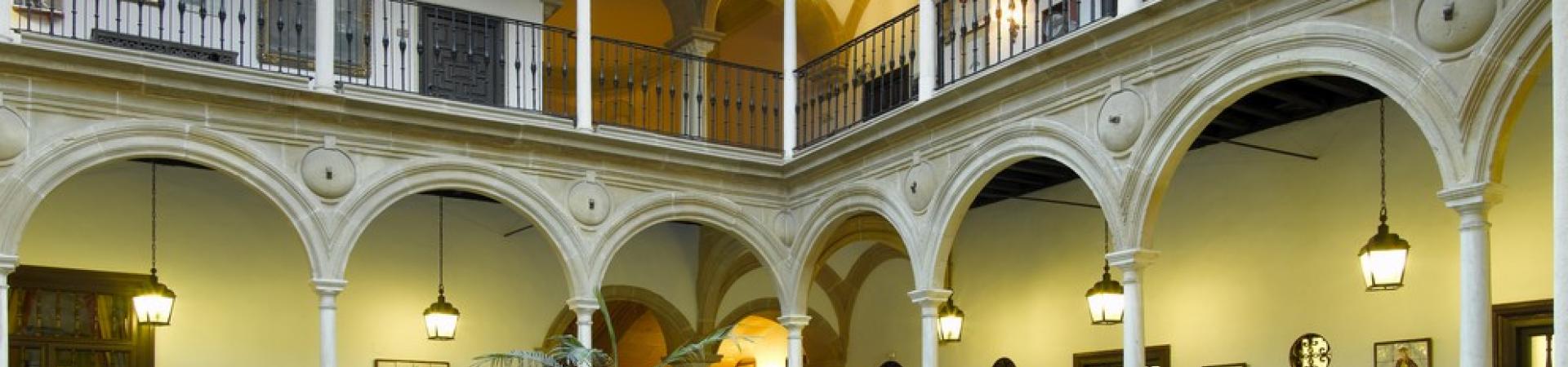 parador_de_ubeda_21_patio.jpg parador_de_ubeda_21_patio.jpg