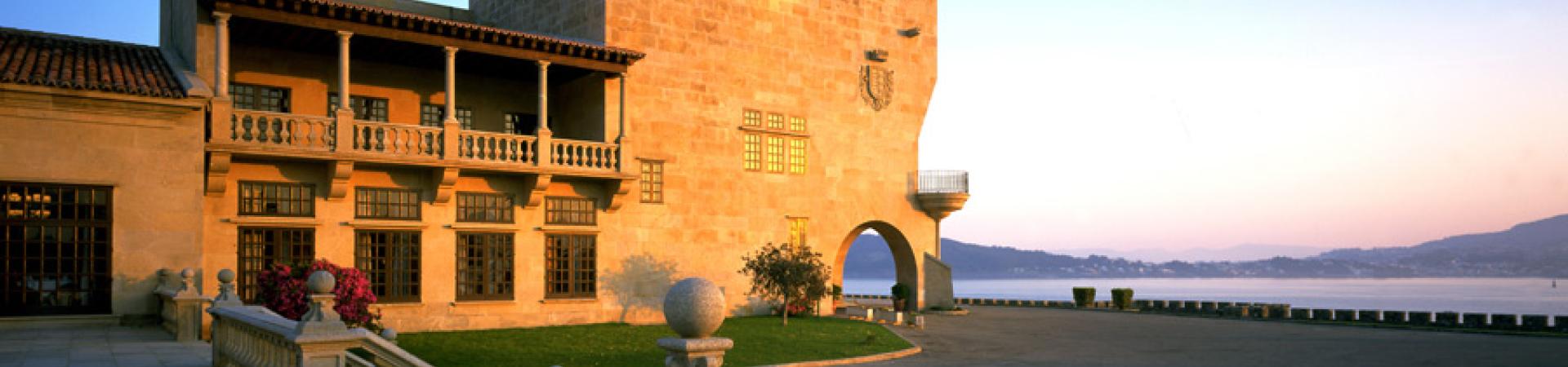 paradores_baiona_edificio.jpg paradores_baiona_edificio.jpg