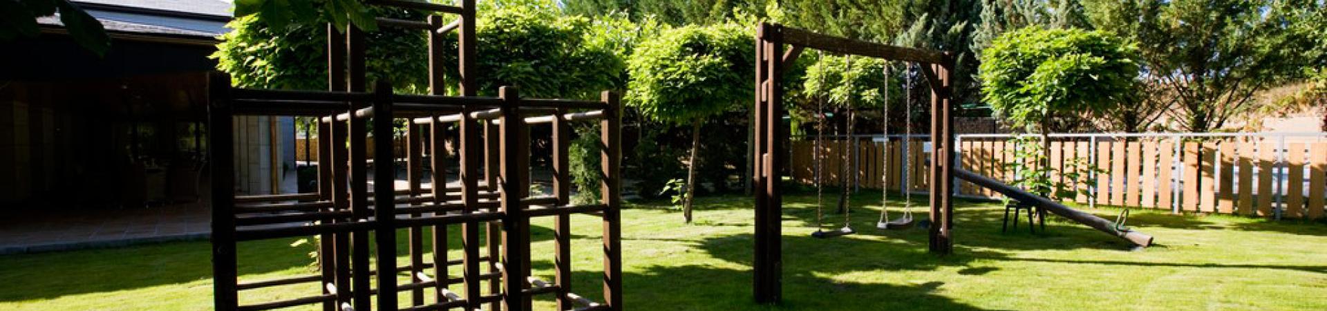puebladesanabria_parqueinfantil.jpg puebladesanabria_parqueinfantil.jpg