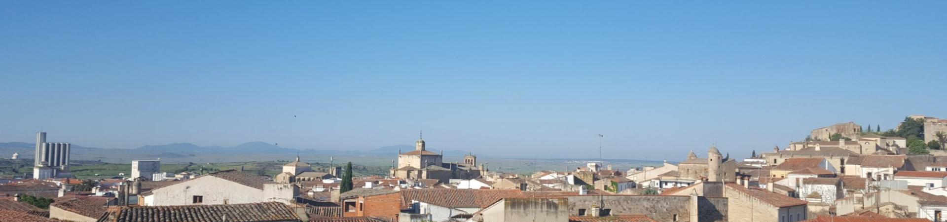 trujillo_visto_desde_el_parador.jpg trujillo_visto_desde_el_parador.jpg