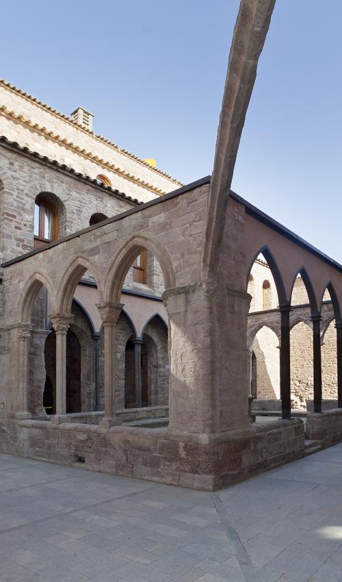 Claustro del Parador de Cardona