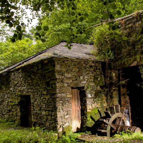 Naturaleza para los sentidos Parador de Corias: Historias forjadas