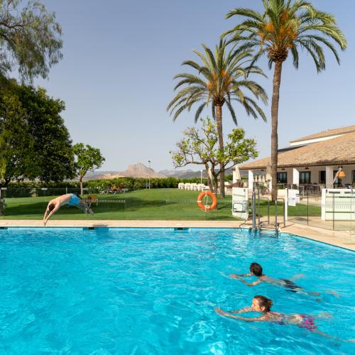 Piscina del Parador de Antequera