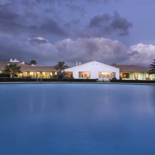 Piscina del Parador de Málaga Golf