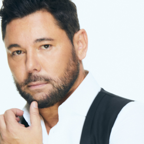 Artista flamenco Miguel Poveda