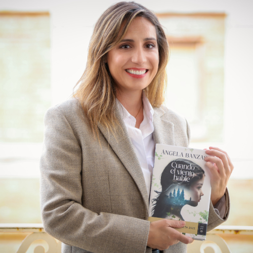 Escritora española Ángela Banzas