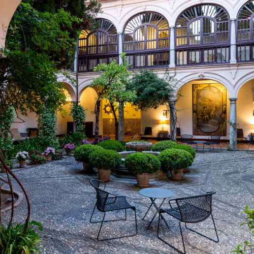 Patio interior Parador de Granada