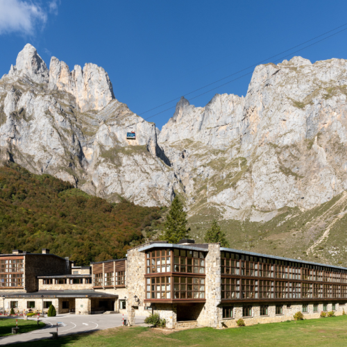 Parador de Fuente Dé y teleférico