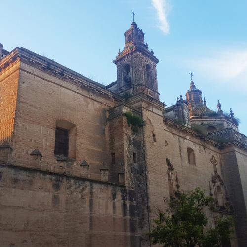 iglesia_de_santa_maria_carmona.jpg