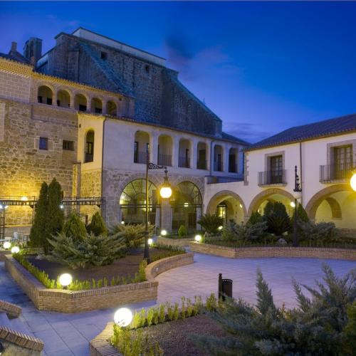 parador_de_plasencia_6.jpg