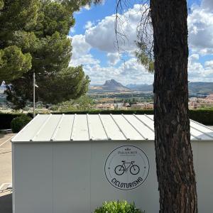Zona de custodia de bicicletas para cicloturismo