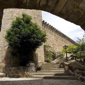 Escaleras de acceso al Parador de Jarandilla de la Vera