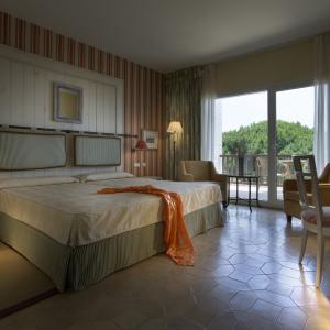 Habitación con terraza del Parador de Mazagón