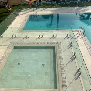 Piscina exterior de temporada