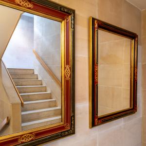 Detalle de decoración y arquitectura del Parador de Salamanca