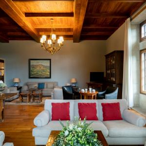 Salón de uso común para clientes en el Parador de Verín